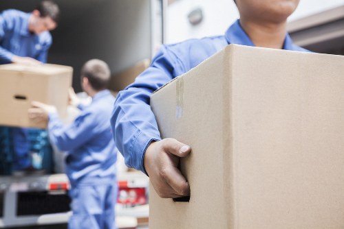 Removal truck hire service in Lea Bridge for local home moves