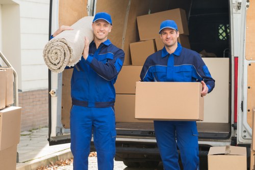 Packing and loading support for a Lea Bridge move