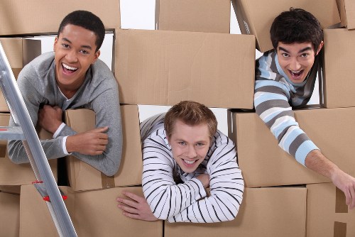 Flexible Lea Bridge man with van removal for residential and business moves