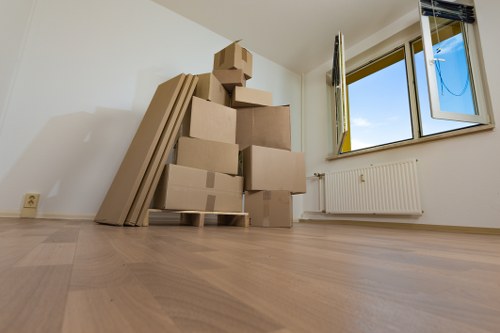 Organised moving day support in East London