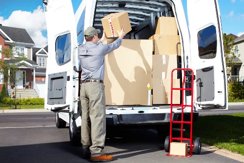 Home move and furniture transport service
